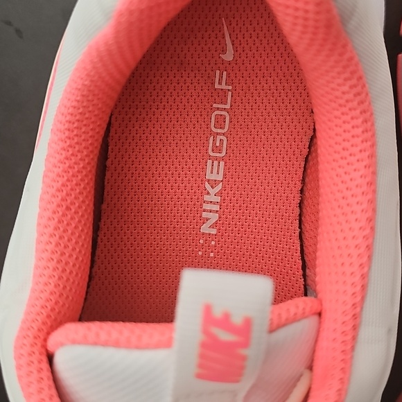 NIKEGOLF, Stylish White and Pink Women's Sneakers - Picture 5 of 8